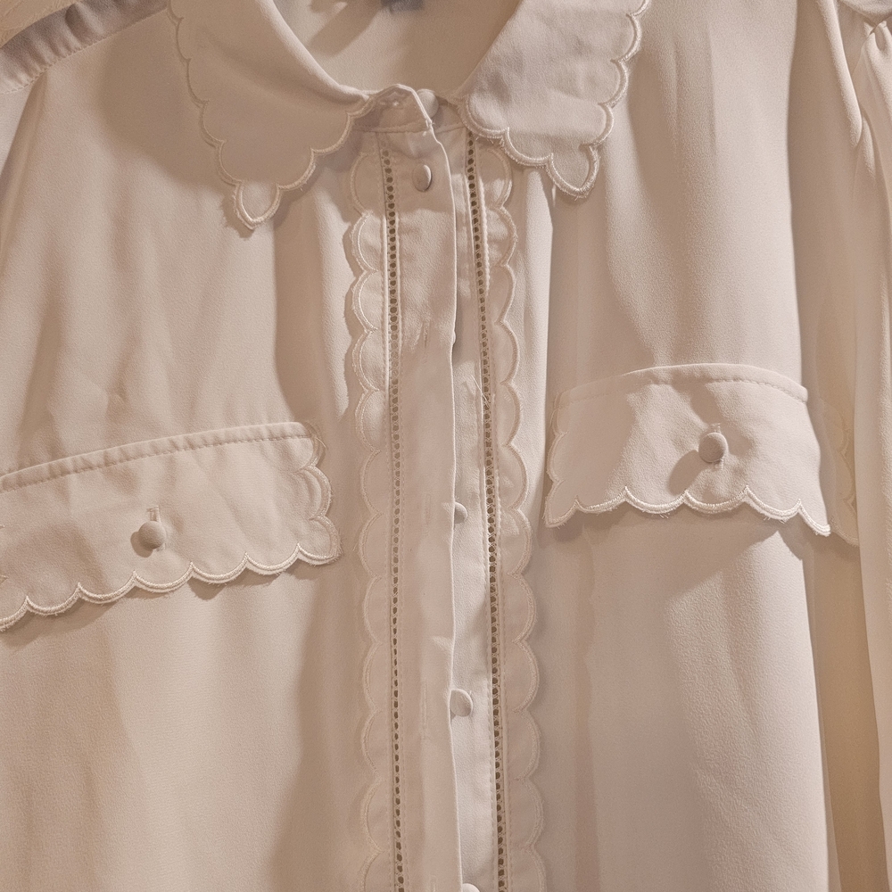 CeCe Cream Scalloped Blouse